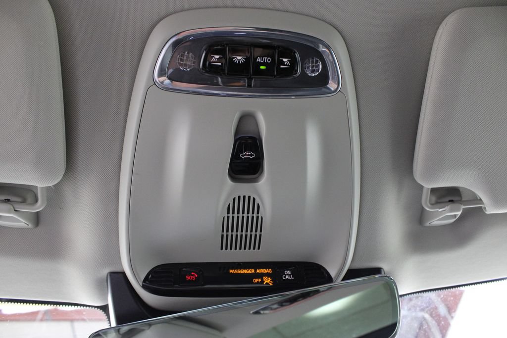 Used 2022 Volvo XC90 T5 Momentum FWD image 31