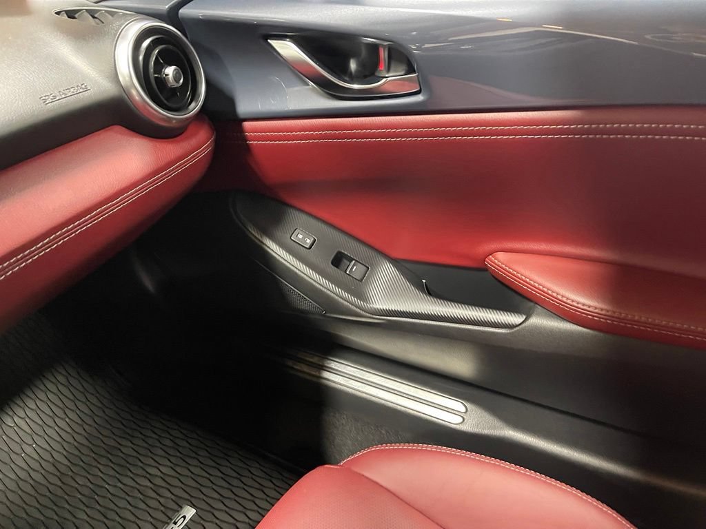 Used 2020 MAZDA MX-5 Miata RF Grand Touring RWD image 22