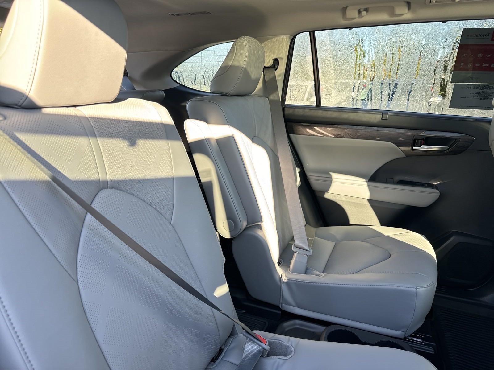 New 2025 Toyota Highlander Platinum AWD/4WD image 35