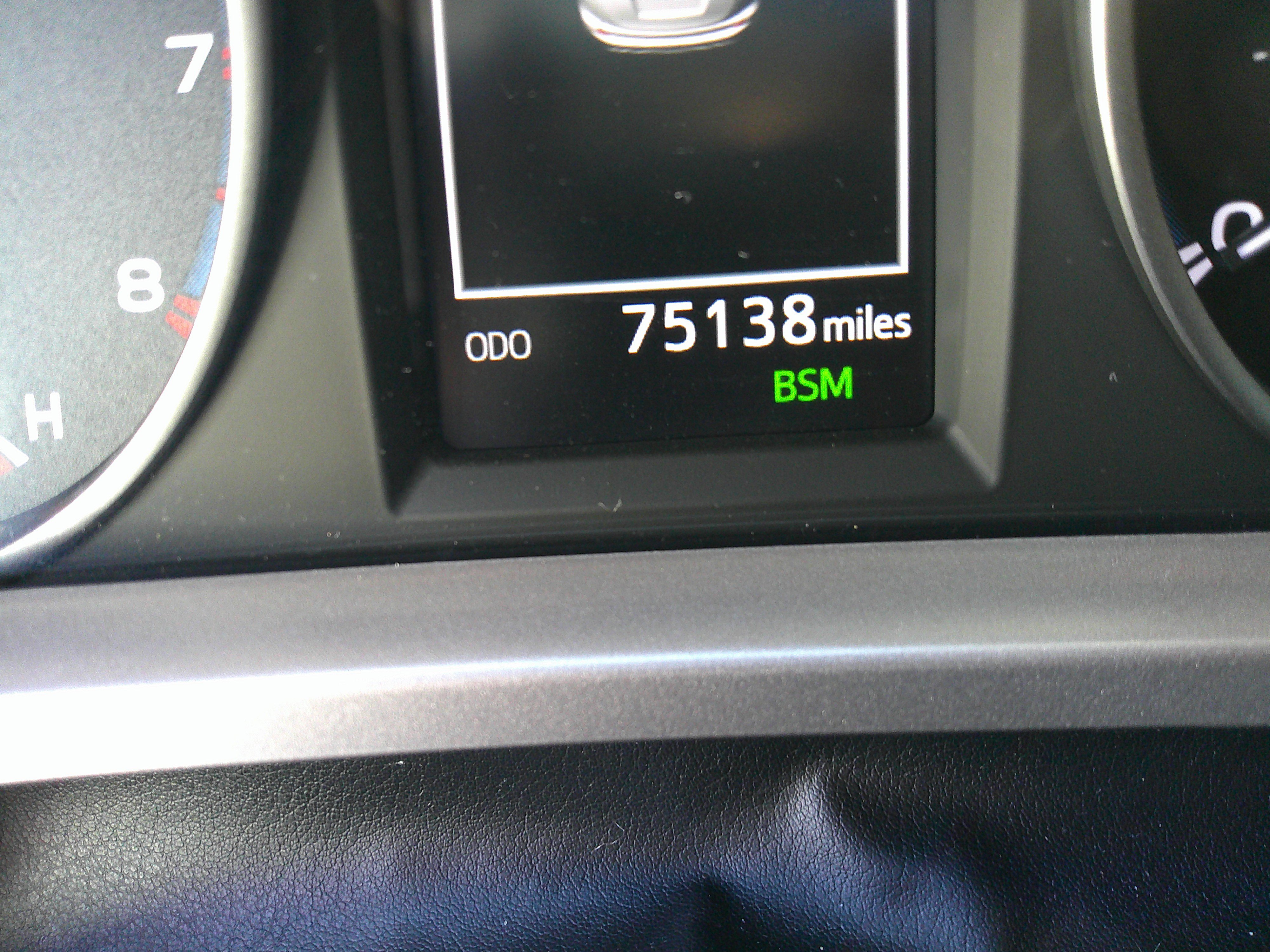 Used 2018 Toyota RAV4 XLE image 23