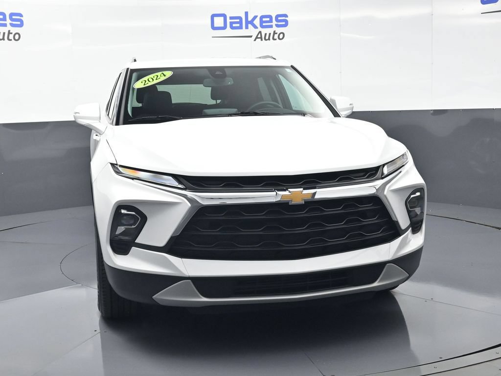 Used 2024 Chevrolet Blazer LT w/ LPO, Floor Liner Package FWD image 3