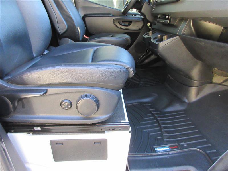 Used 2021 Freightliner Sprinter 2500 image 18