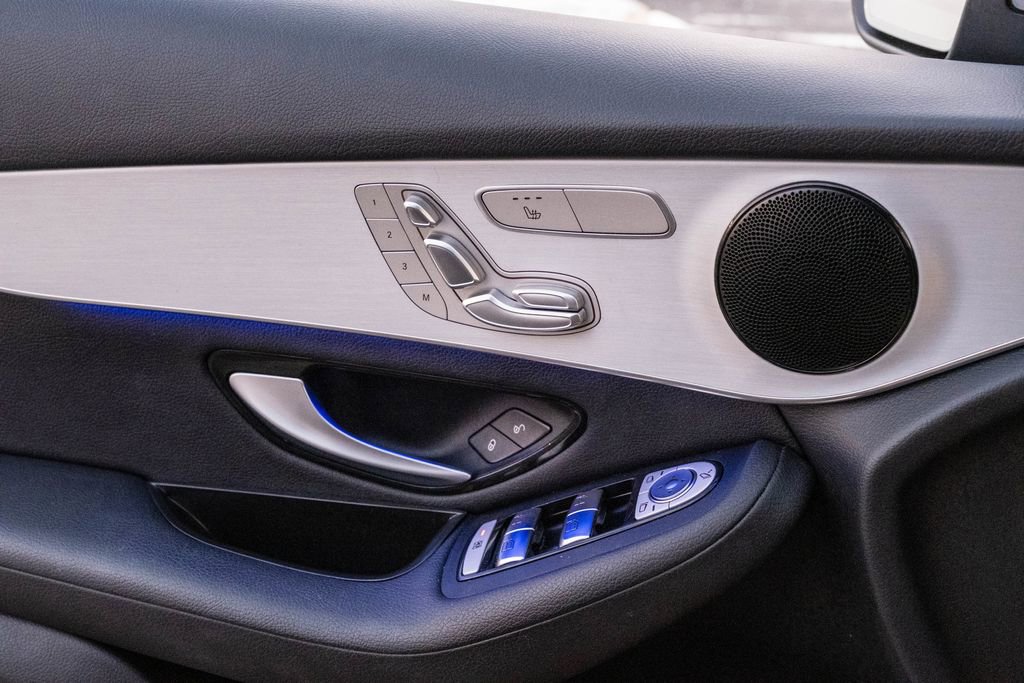 Used 2022 Mercedes-Benz GLC 300 image 13