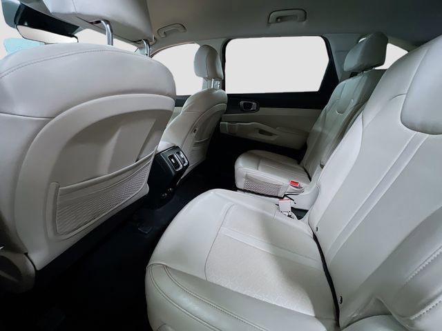 Used 2022 Kia Sorento S FWD image 25