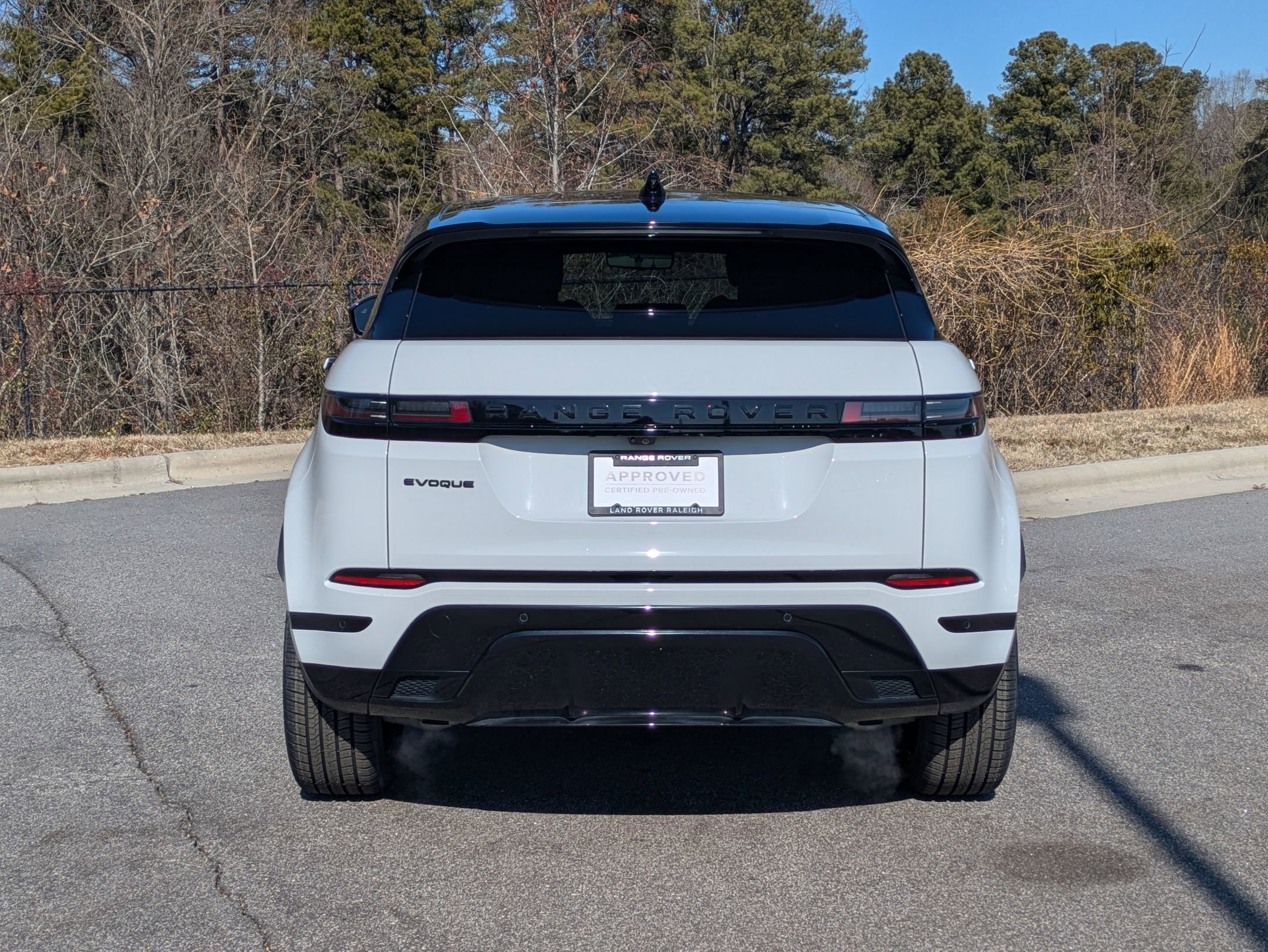 Certified 2025 Land Rover Range Rover Evoque Dynamic SE image 6