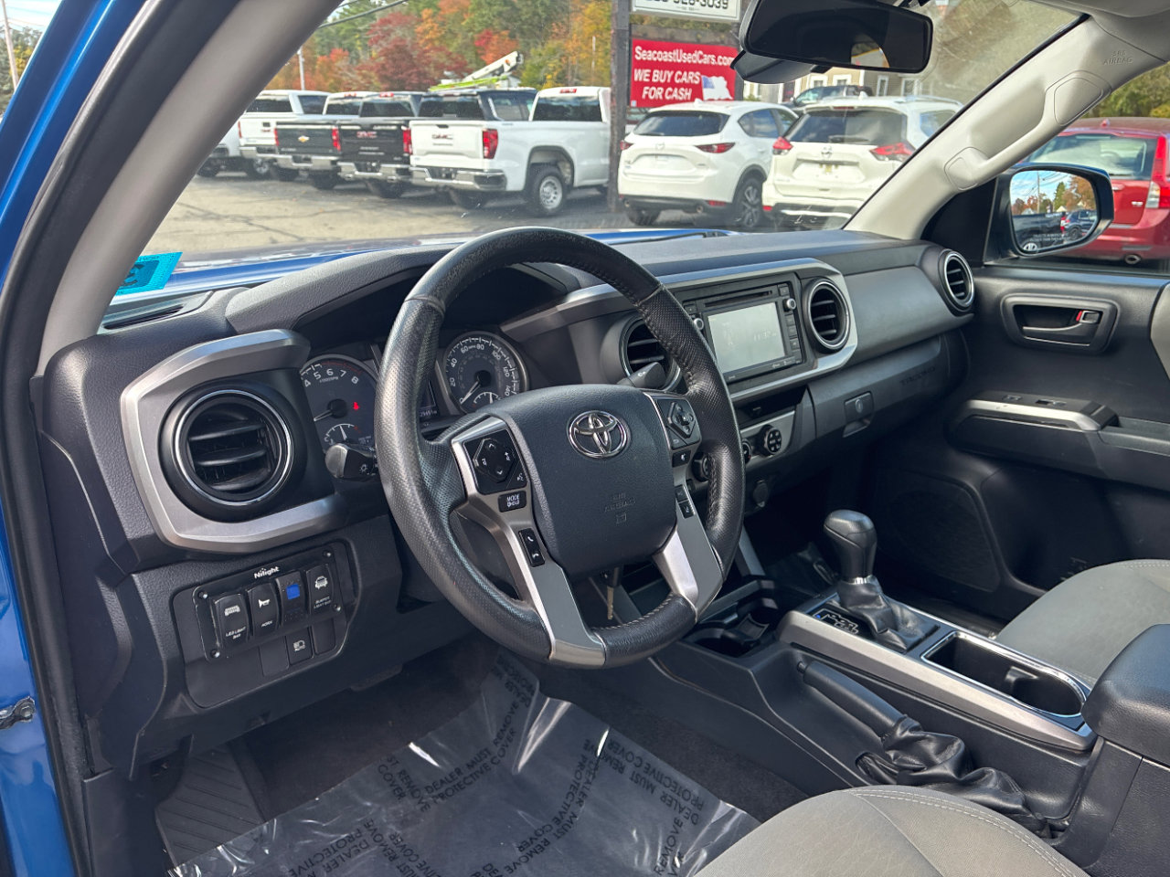 Used 2018 Toyota Tacoma SR5 image 10