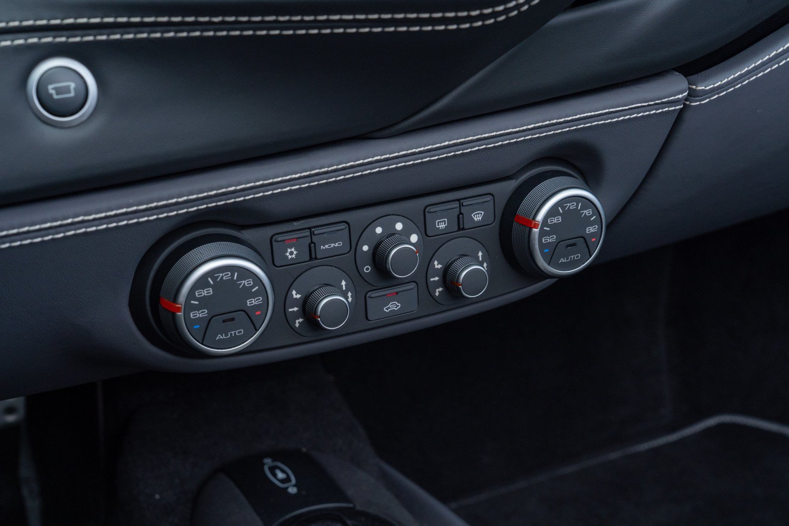 Used 2019 Ferrari 488 Spider RWD image 49