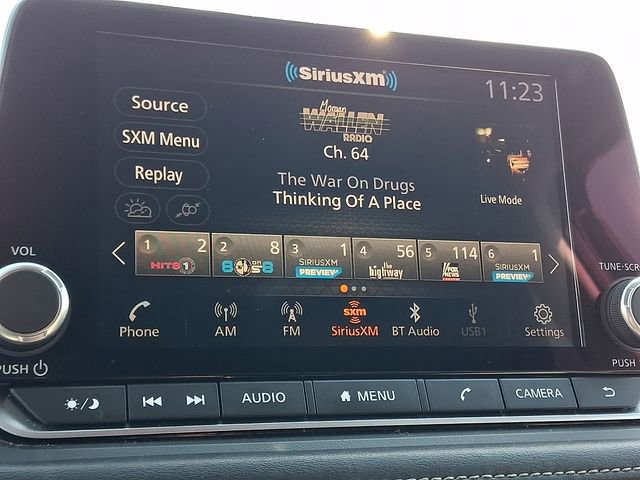 Used 2023 Nissan Rogue SV AWD/4WD image 18