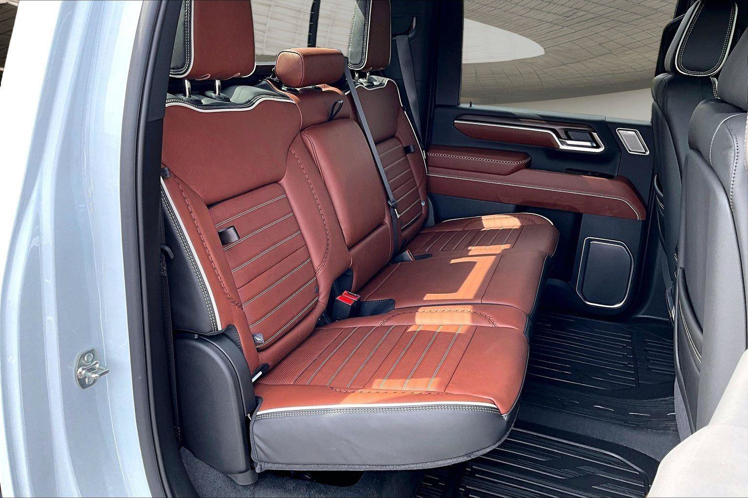 New 2026 GMC Sierra 2500 Denali Ultimate AWD/4WD image 11