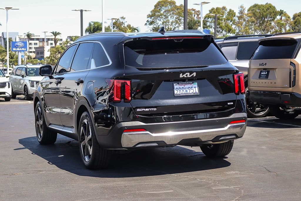 Certified 2025 Kia Sorento SX Prestige AWD/4WD image 6