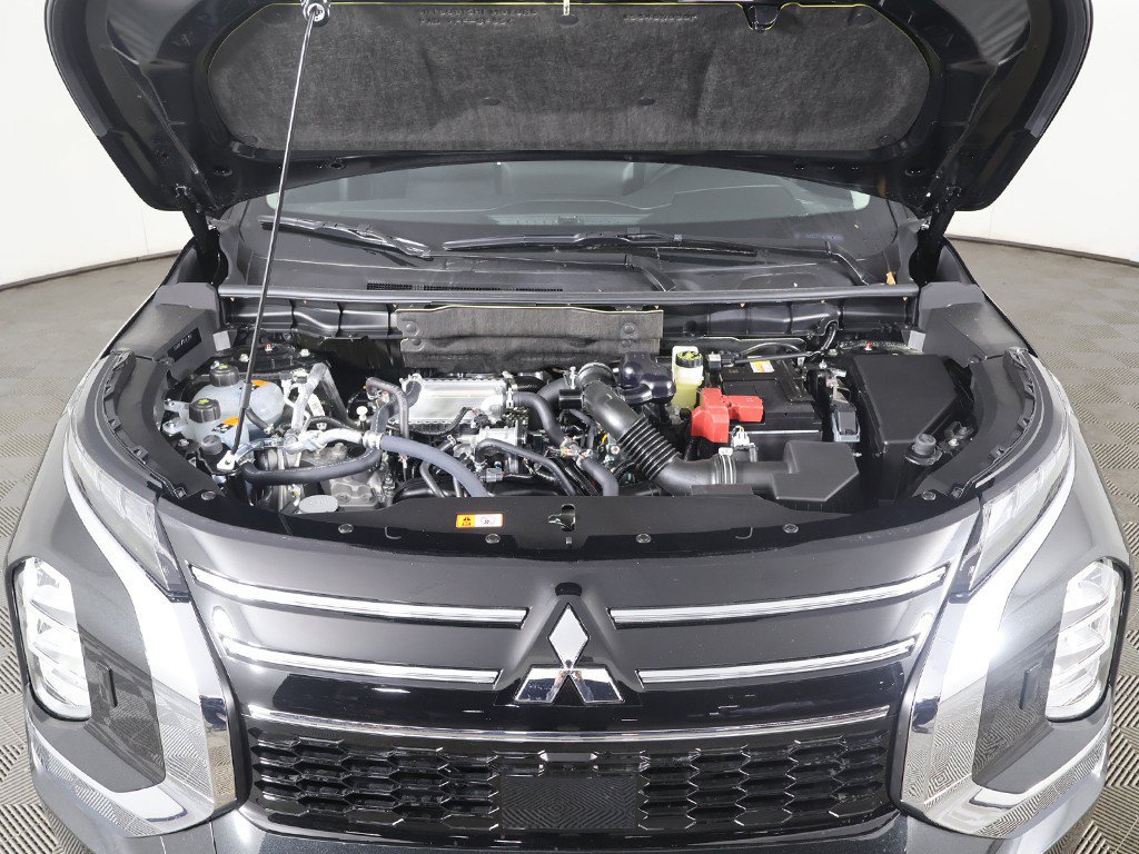 New 2026 Mitsubishi Outlander ES AWD/4WD image 19