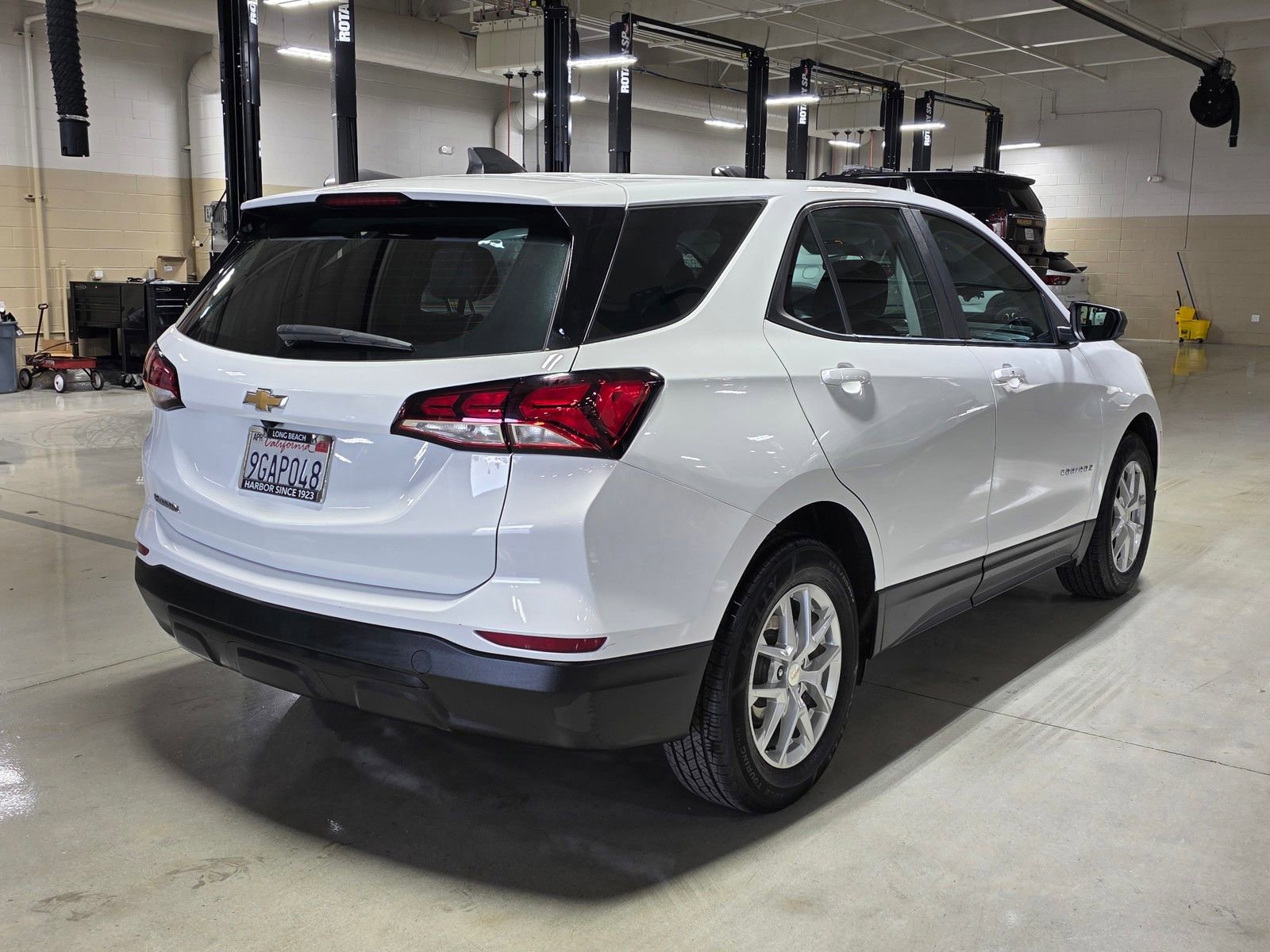 Used 2022 Chevrolet Equinox LS image 7