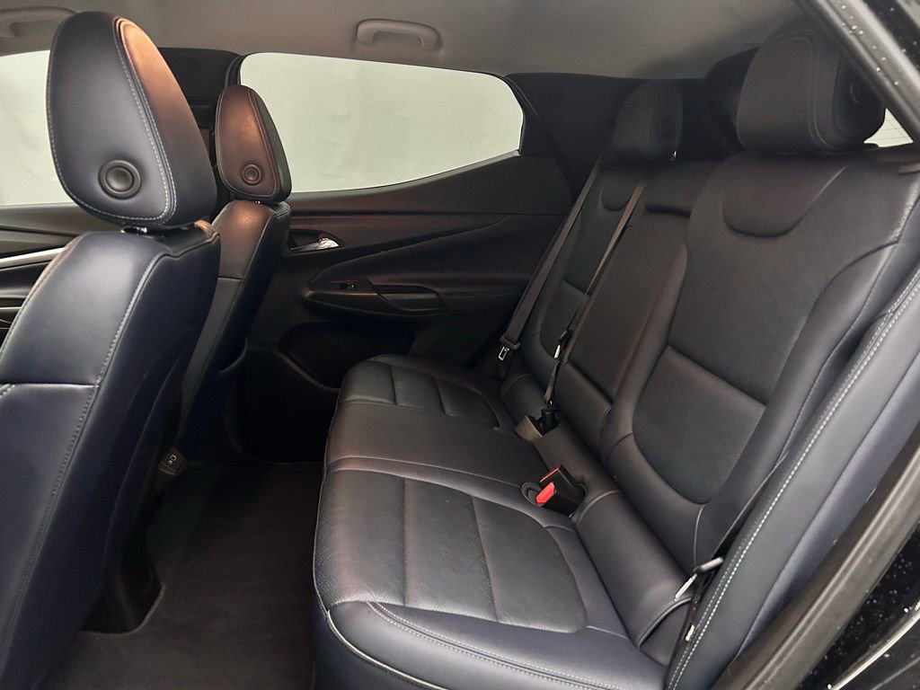 Used 2022 Chevrolet Bolt EUV LT w/ Convenience Package image 12