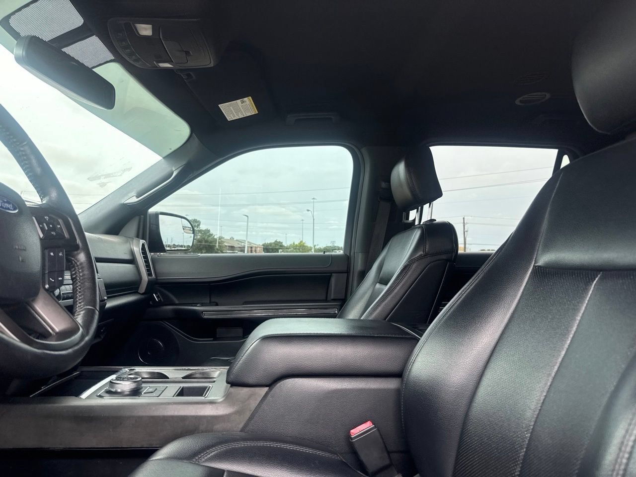 Used 2019 Ford Expedition XLT w/ Equipment Group 201A RWD image 39