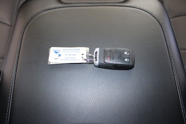 Used 2024 RAM 2500 Tradesman w/ Chrome Appearance Group image 27