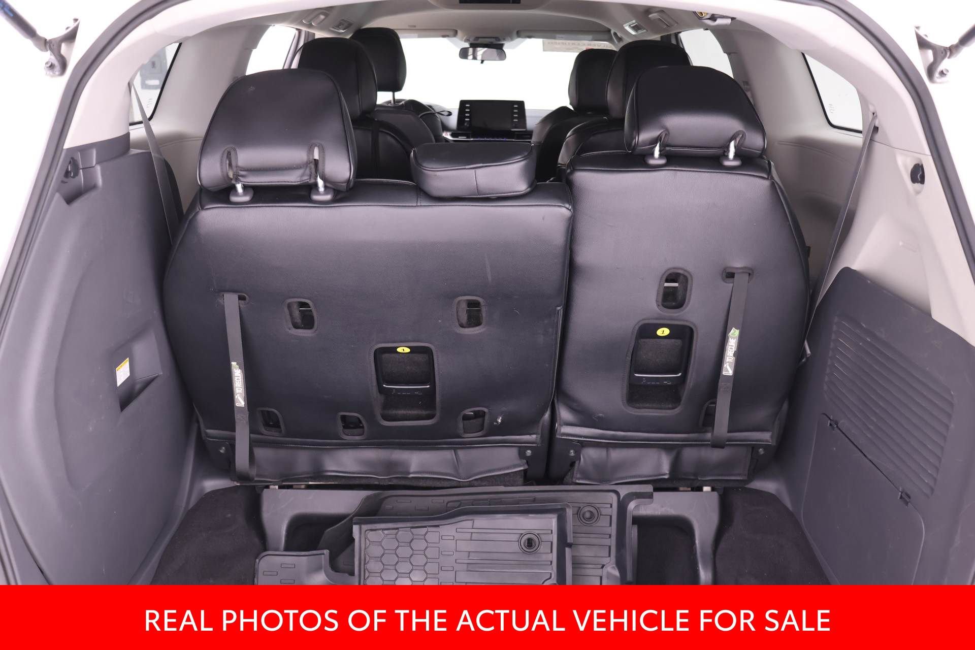 Certified 2024 Toyota Sienna LE image 14