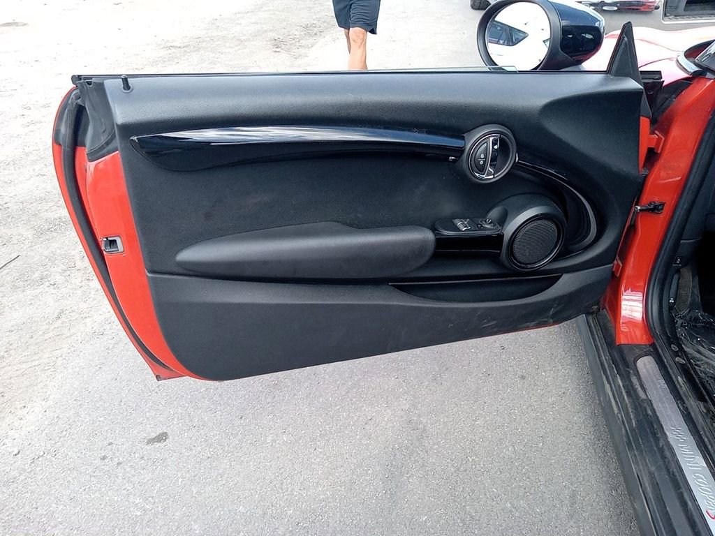 Used 2020 MINI Cooper S image 13