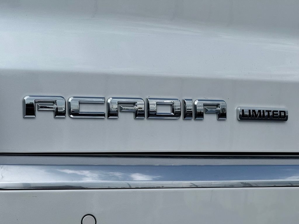 Used 2017 GMC Acadia Limited SLT FWD image 10