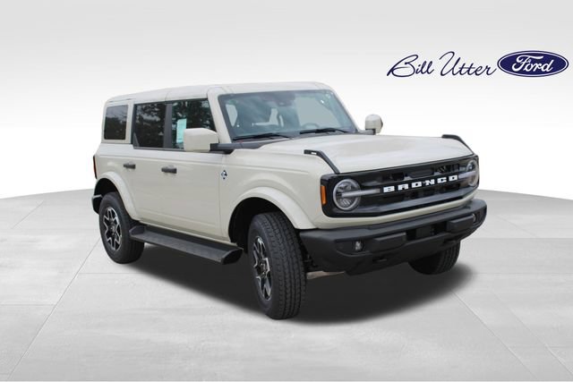 New 2026 Ford Bronco Outer Banks AWD/4WD image 2