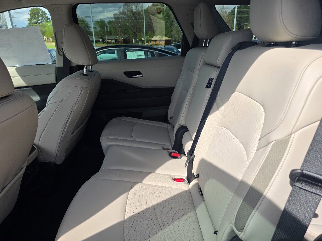 New 2026 Nissan Pathfinder SL image 16