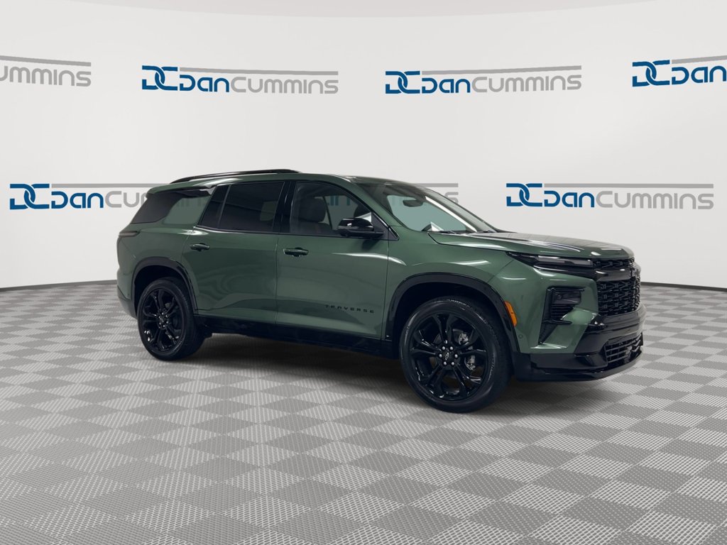 New 2027 Chevrolet Traverse RS w/ LPO, Floor Liner Package AWD/4WD image 2