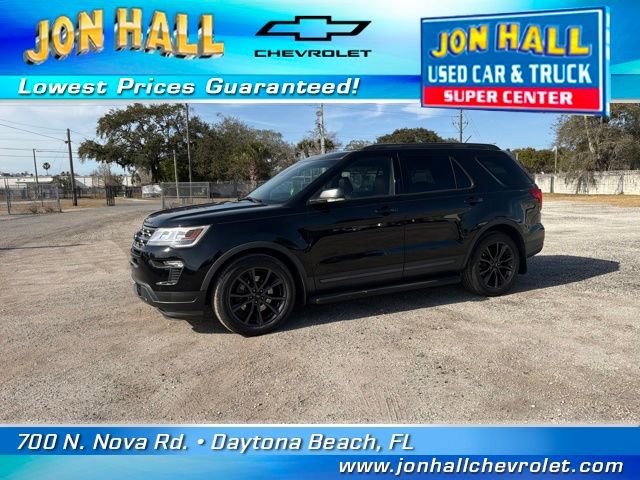 Used 2018 Ford Explorer XLT w/ Equipment Group 202A image 3