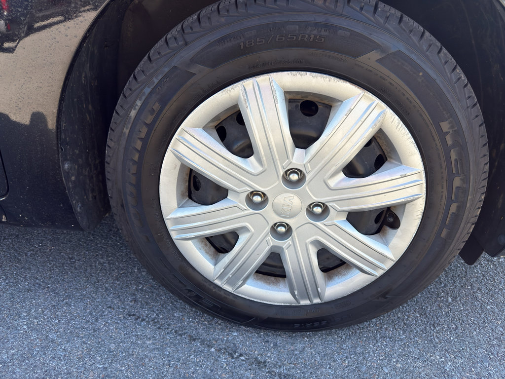 Used 2021 Kia Rio LX image 12