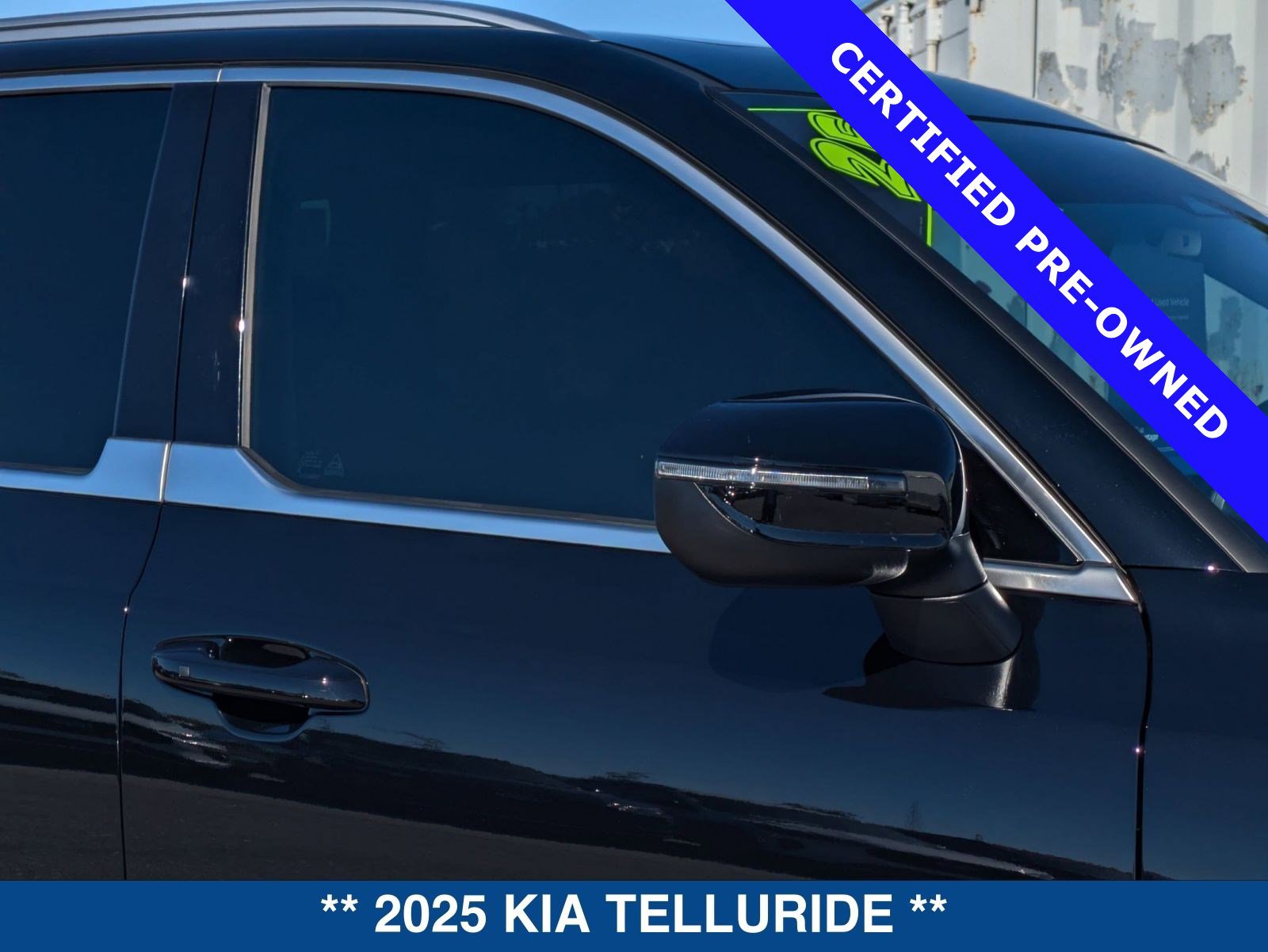 Used 2025 Kia Telluride EX image 10