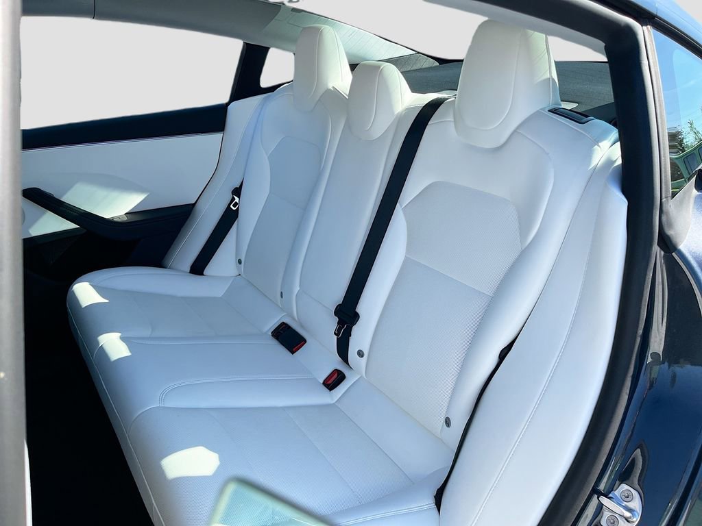 Used 2025 Tesla Model 3 Long Range image 23