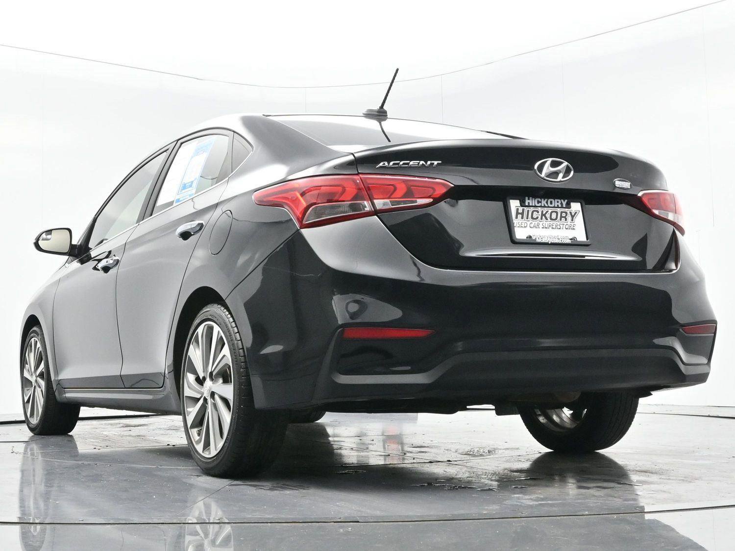 Used 2021 Hyundai Accent Limited image 48