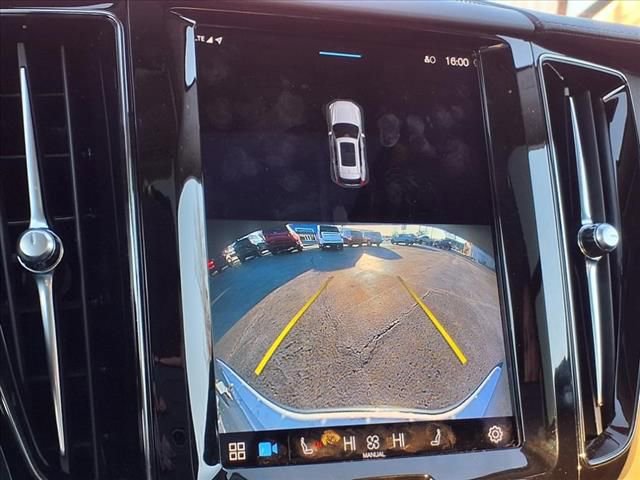 Used 2022 Volvo XC60 B5 Inscription w/ Advanced Package image 10