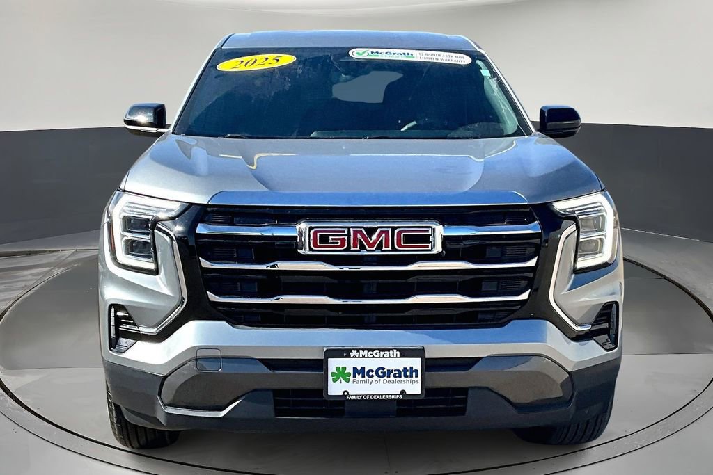 Used 2025 GMC Terrain Elevation AWD/4WD image 2