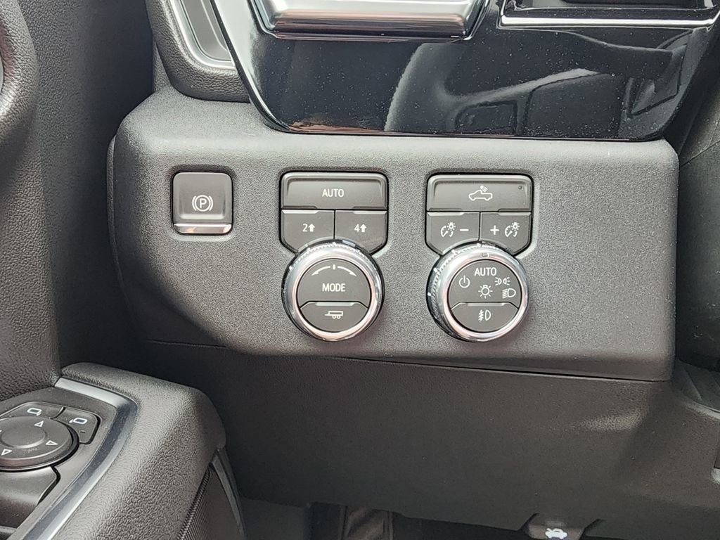 New 2026 GMC Sierra 1500 Elevation image 19