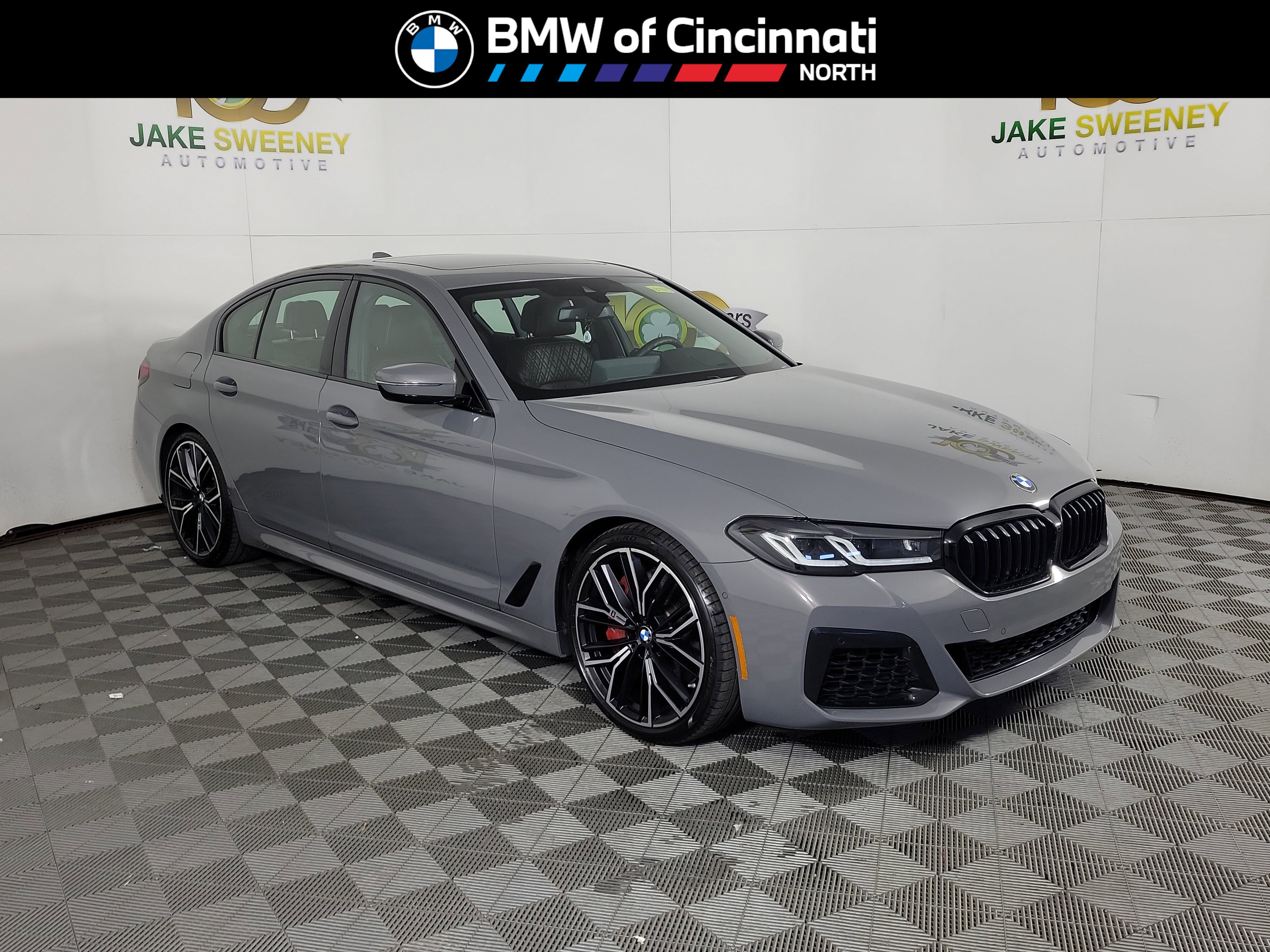Used 2022 BMW M550i xDrive w/ Dynamic Handling Package image 1