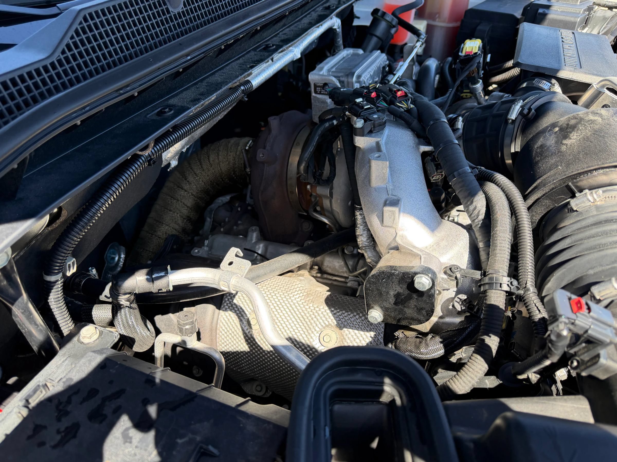 Used 2020 Chevrolet Silverado 2500 High Country w/ Technology Package AWD/4WD image 11