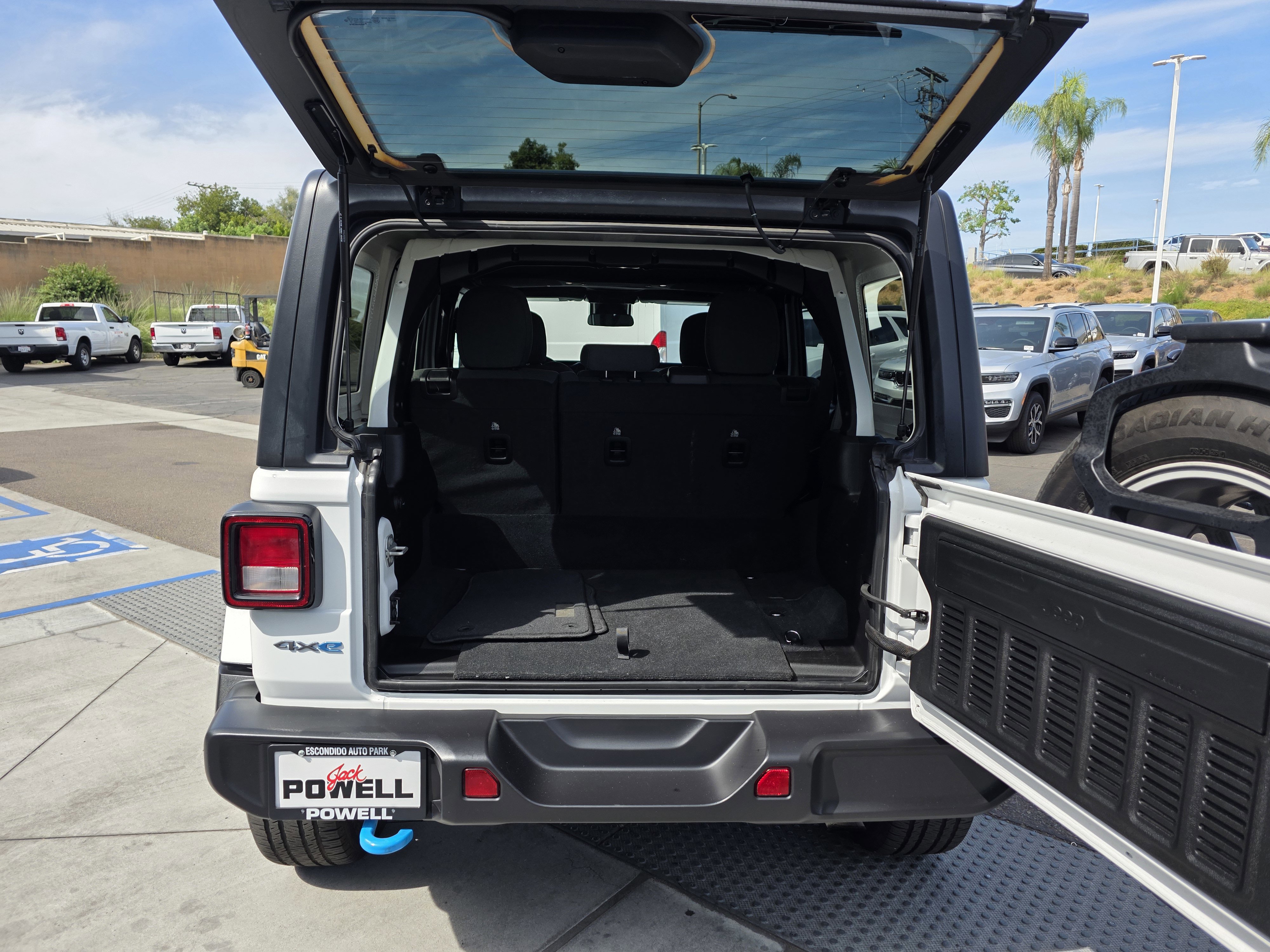 Certified 2024 Jeep Wrangler Sport S image 5