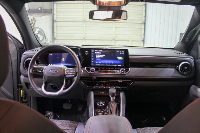 Used 2024 Chevrolet Colorado Z71 w/ LPO, Dark Essentials Package image 12