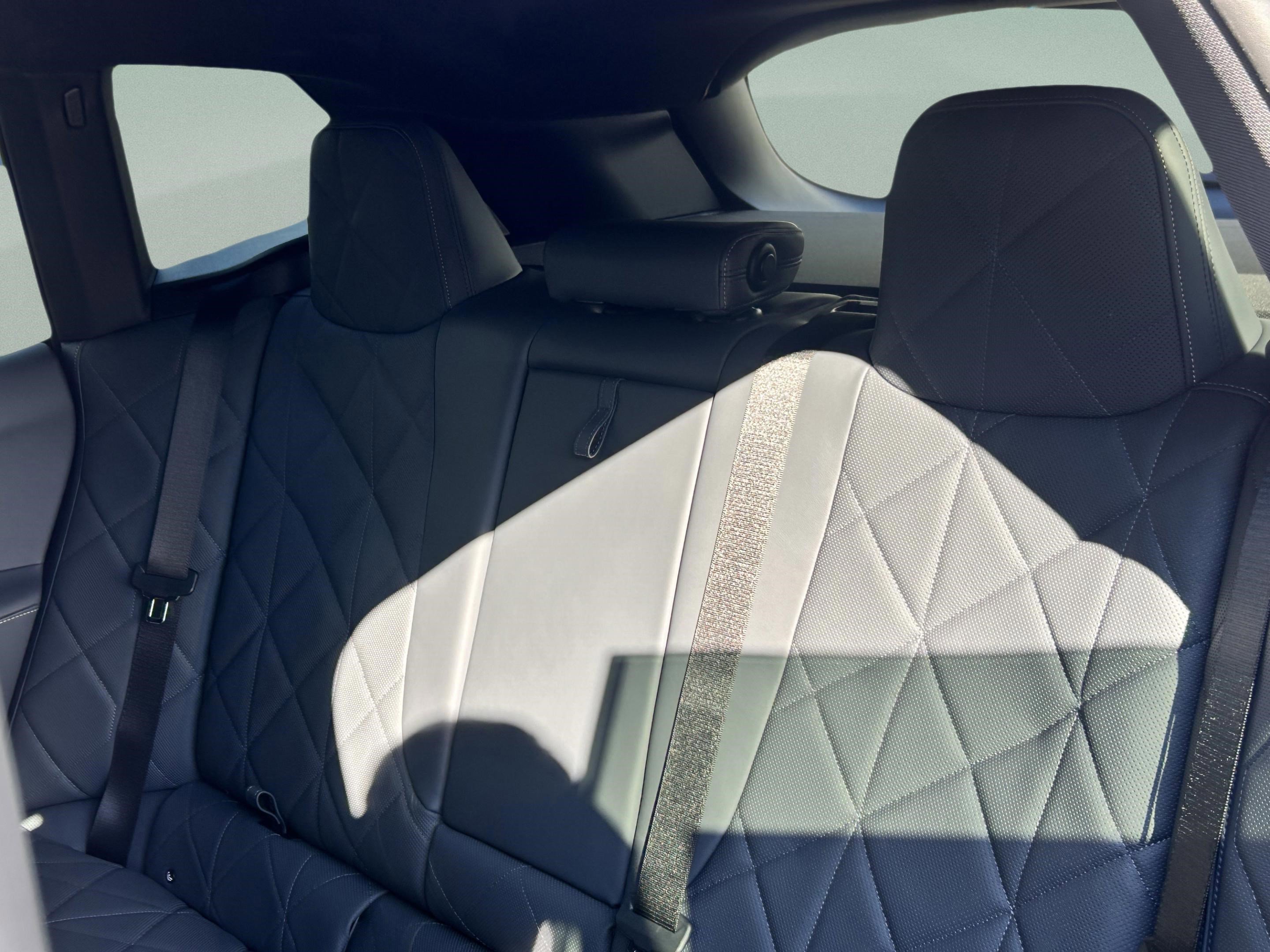 New 2026 BMW iX xDrive45 image 25