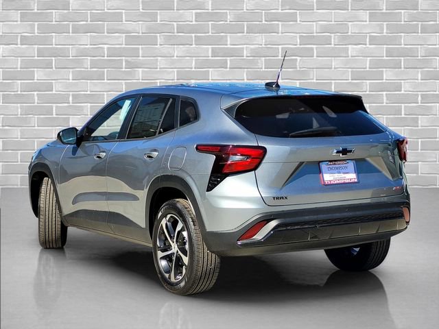 New 2026 Chevrolet Trax RS w/ Driver Confidence Package FWD image 4