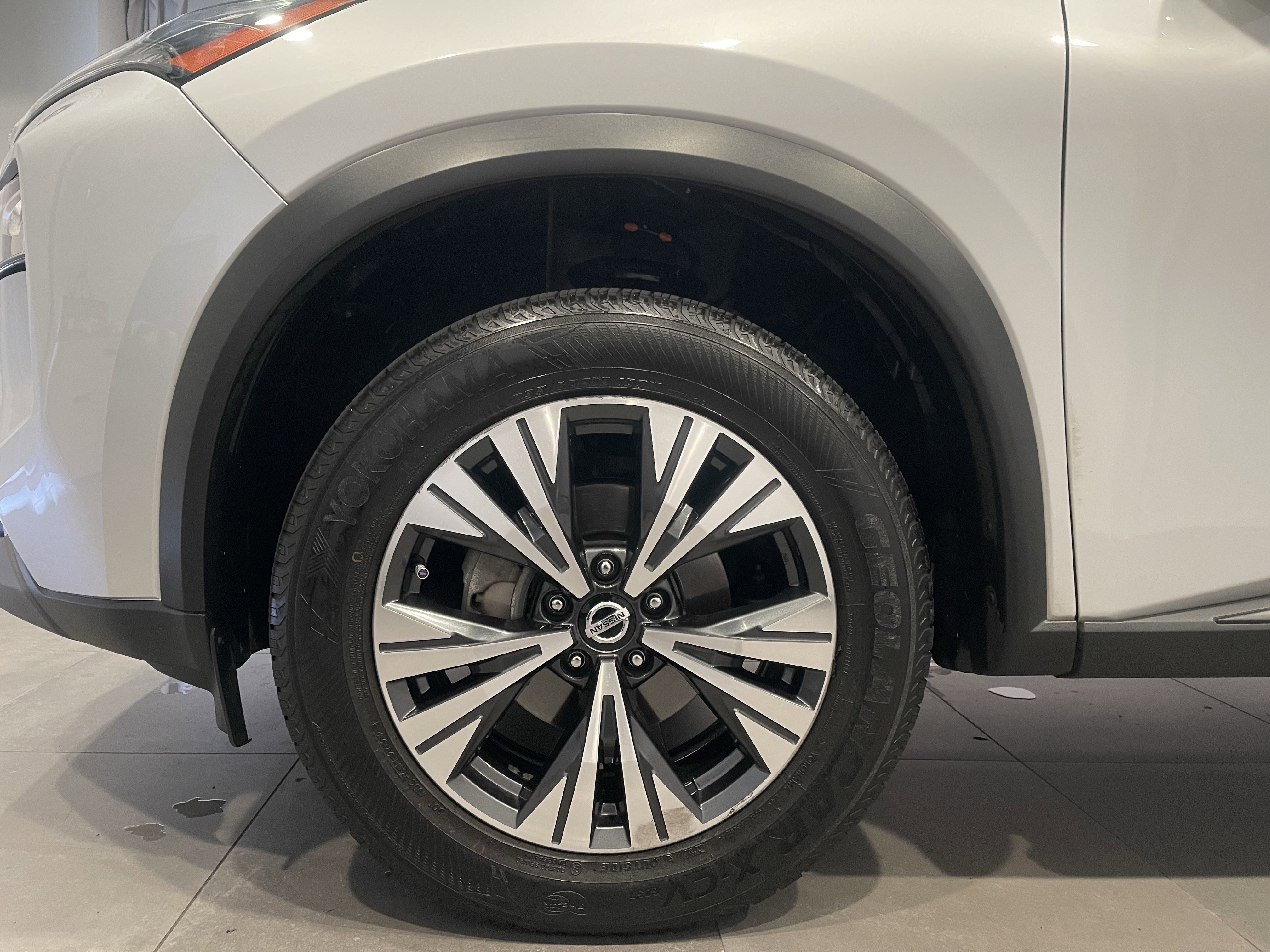 Used 2021 Nissan Rogue SV AWD/4WD image 7
