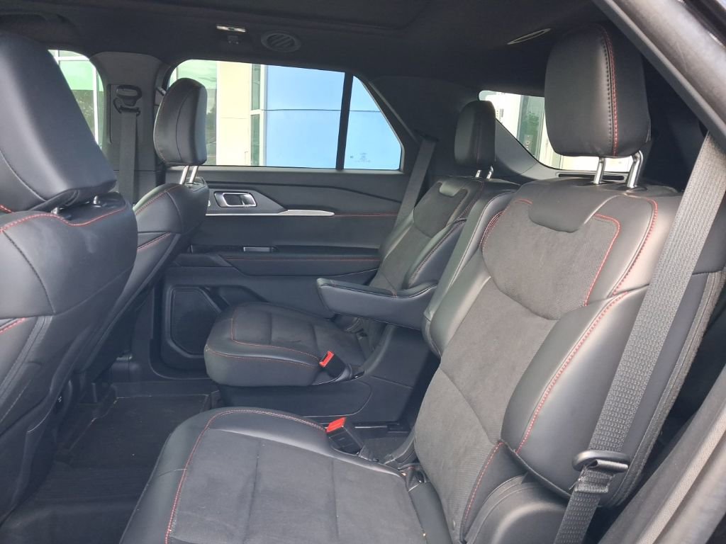 Used 2025 Ford Explorer ST w/ Sun And Sound Package image 23