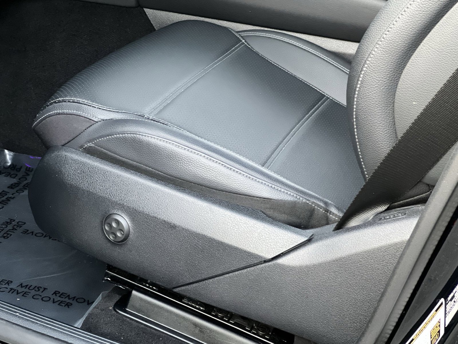 Certified 2023 Mercedes-Benz GLC 300 4MATIC image 12