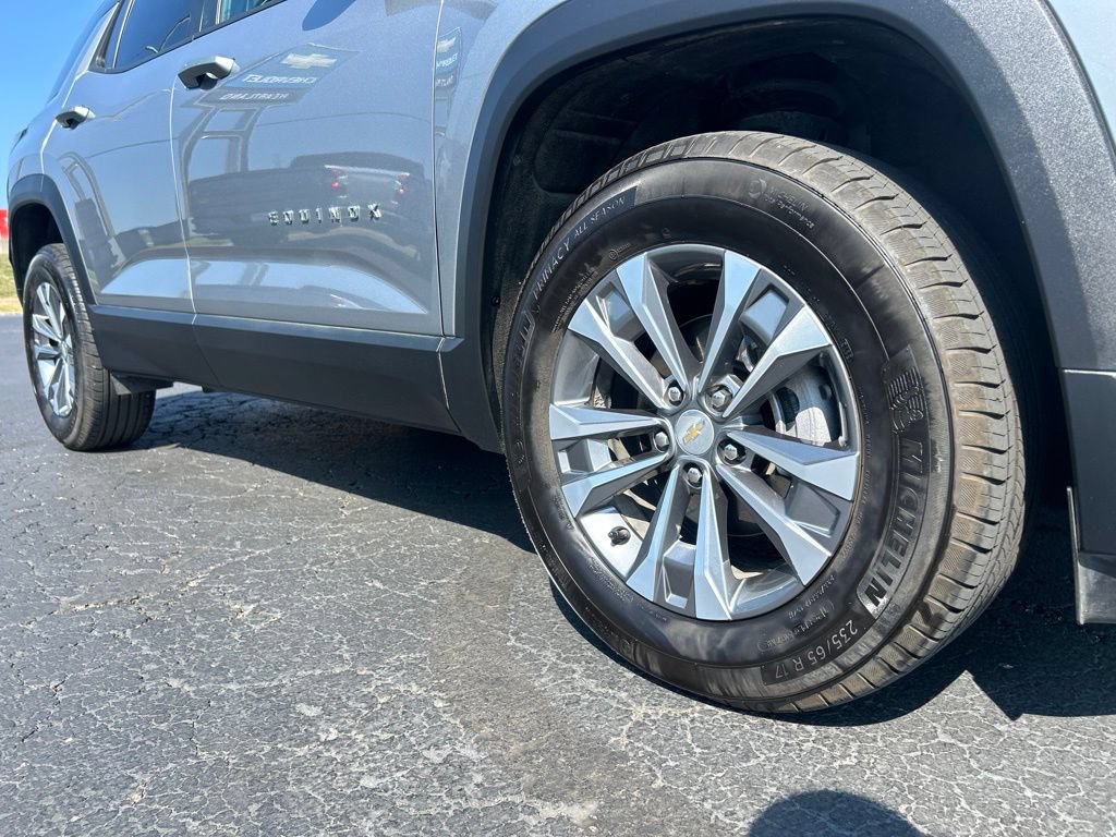 Used 2026 Chevrolet Equinox LT AWD/4WD image 11