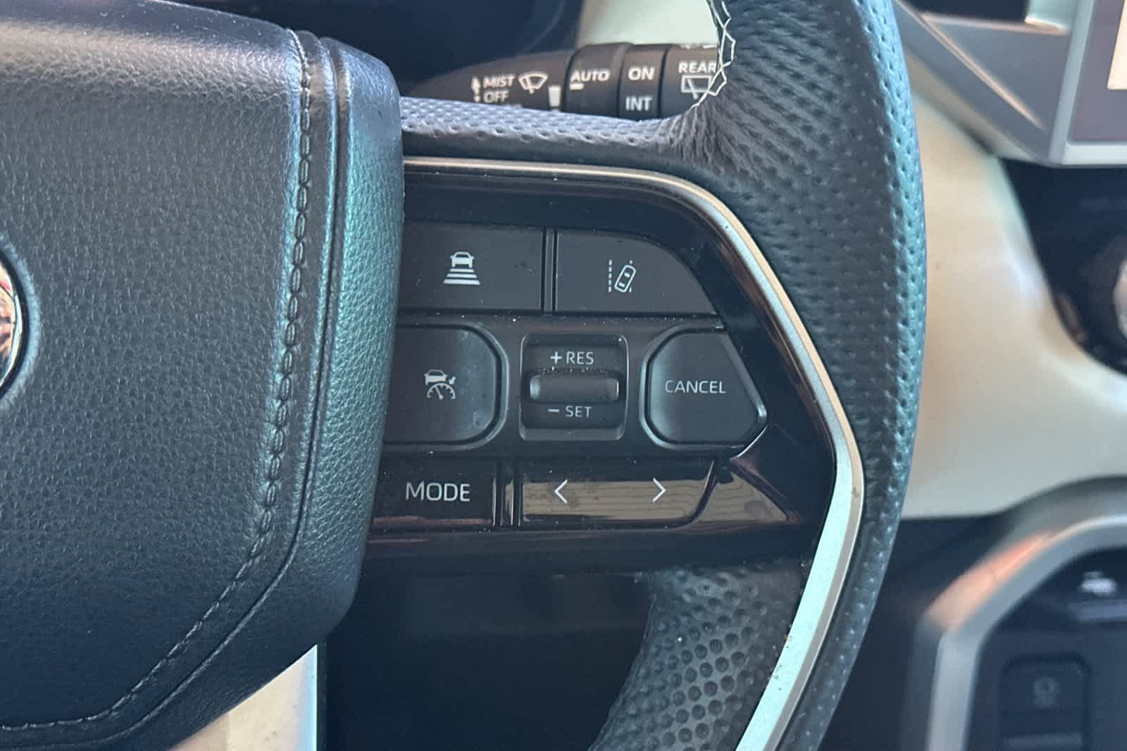 Used 2024 Toyota Sequoia Capstone AWD/4WD image 28
