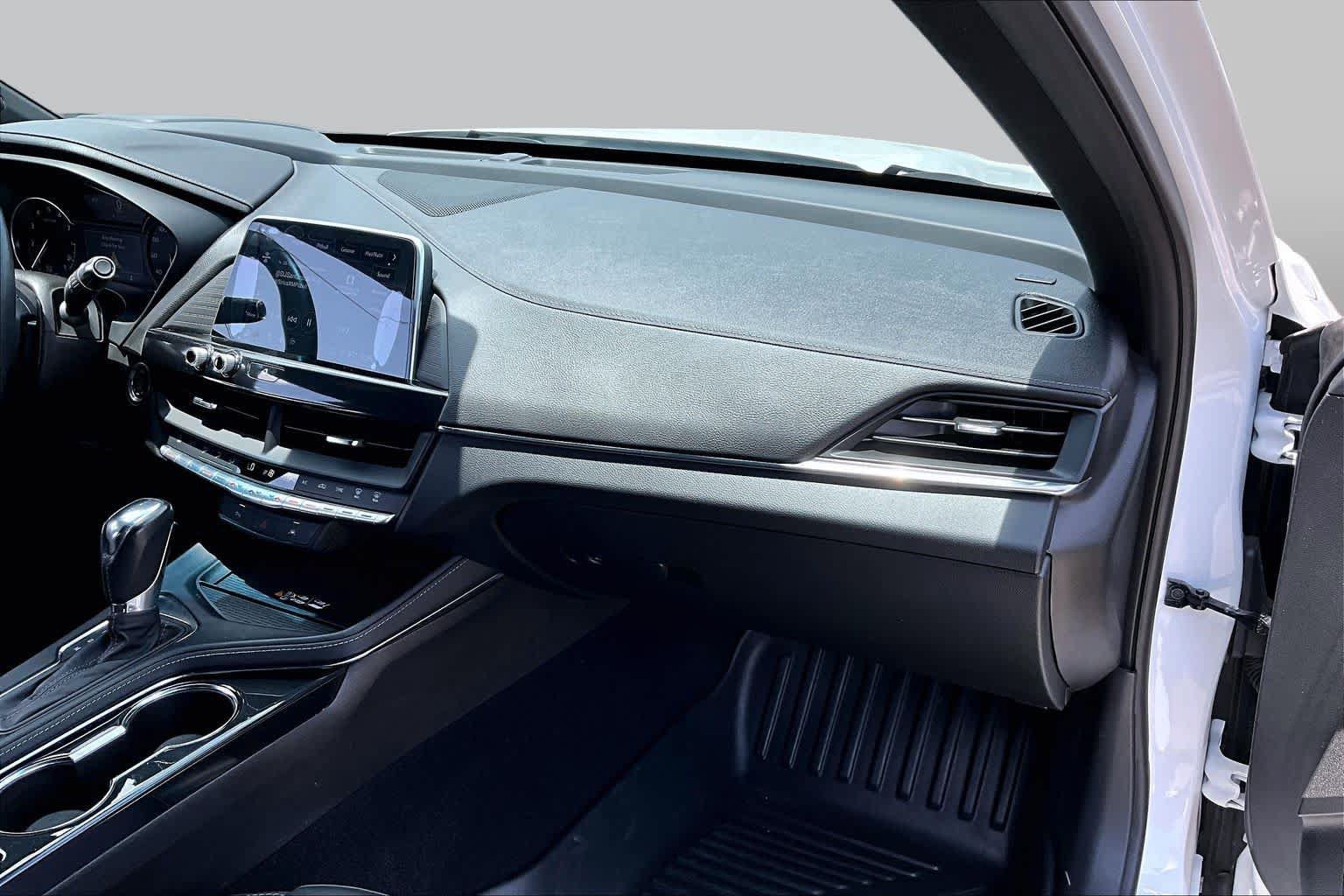 Used 2024 Cadillac CT4 Luxury RWD image 18