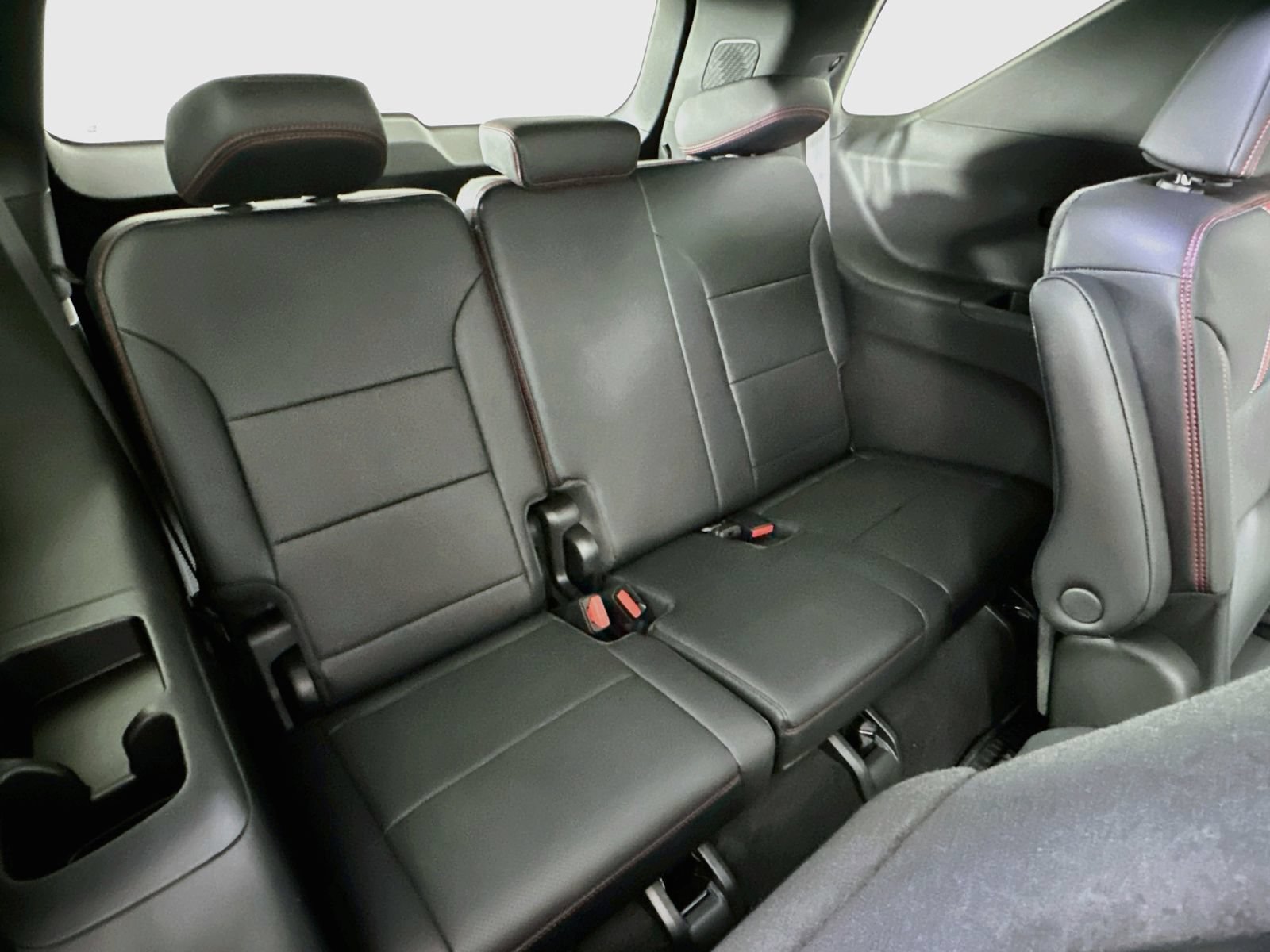 Used 2026 Chevrolet Traverse RS w/ LPO, Floor Liner Package AWD/4WD image 30