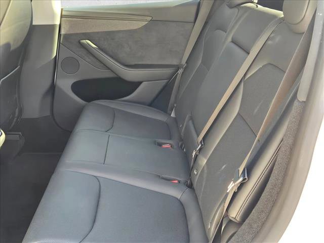 Used 2026 Tesla Model Y AWD image 18