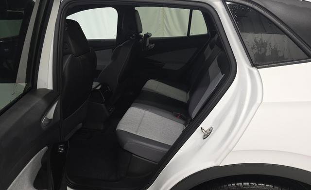 Used 2023 Volkswagen ID.4 Pro image 8