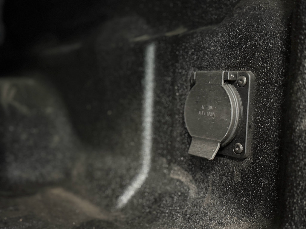 Used 2024 GMC Canyon AT4X w/ AT4X AEV Edition AWD/4WD image 42