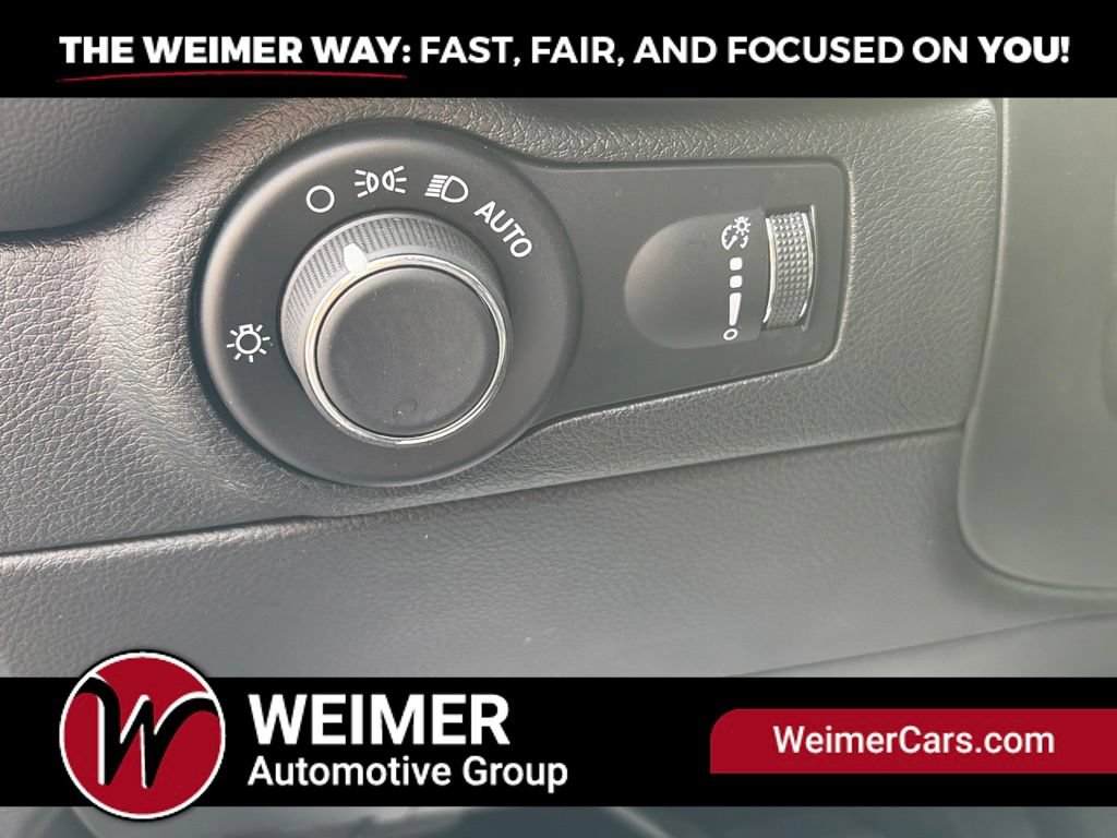 Used 2024 Dodge Durango GT AWD/4WD image 29